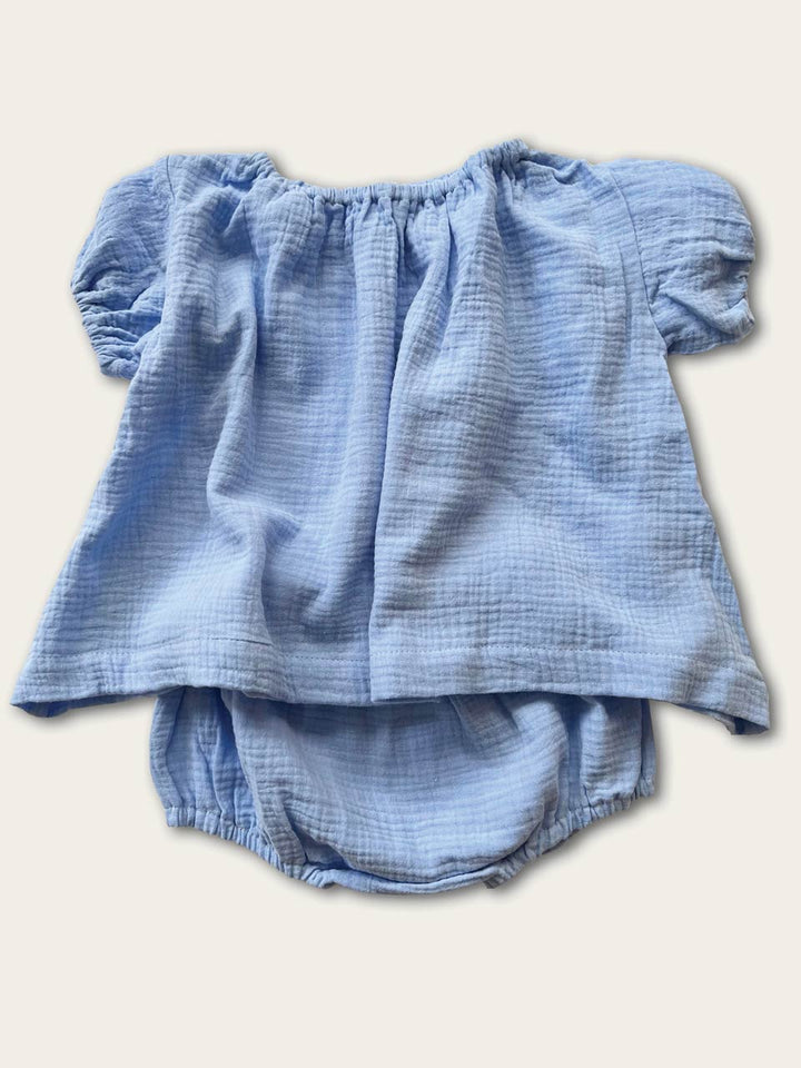 Blue short sleeve top and bloomers front