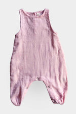 Baby jumpsuit sleeveless in light pink front