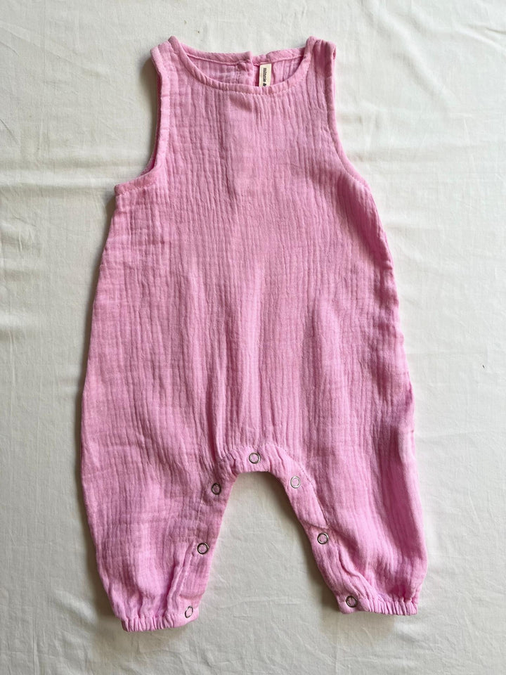 Baby jumpsuit sleeveless in pink front view